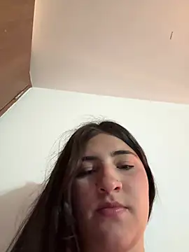 Snapshot of AhriCutte chatting on 16, 2, 2025 AhriCutte online show from 16, 2, 2025