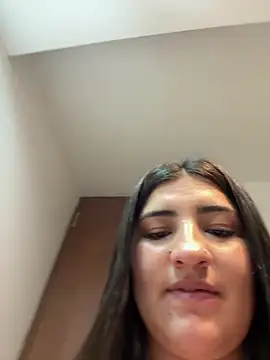 Snapshot of AhriCutte chatting on 22, 2, 2025 AhriCutte online show from 22, 2, 2025