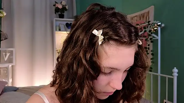 cherry lea online show from 4, 1, 2025