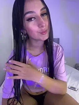 Snapshot of Emilyrosse11 chatting on 13, 3, 2025 Emilyrosse11 online show from 13, 3, 2025