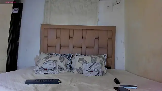 stepcouple XXX online show from 14, 5, 2026