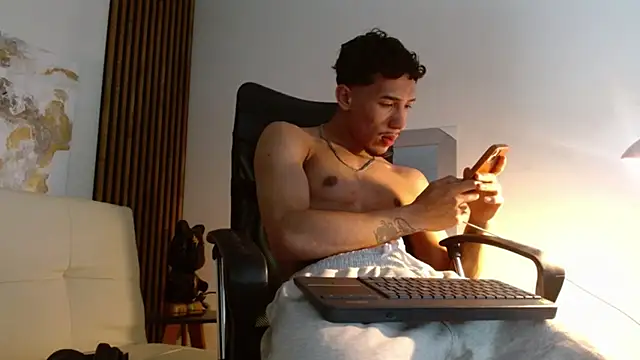 Snapshot of rafael_stone chatting on 17, 1, 2025 rafael stone online show from 17, 1, 2025