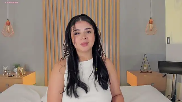 mary suarez online show from 7, 2, 2025