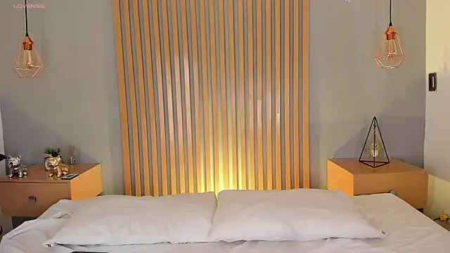 mary suarez online show from 18, 2, 2025