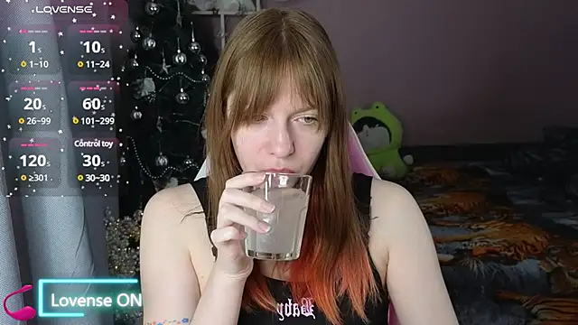 Snapshot of CassieJuice69 chatting on 22, 1, 2025 CassieJuice69 online show from 22, 1, 2025