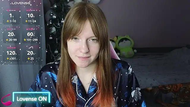 Snapshot of CassieJuice69 chatting on 8, 2, 2025 CassieJuice69 online show from 8, 2, 2025