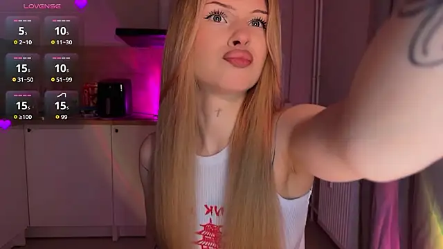 Snapshot of lisa_barbie chatting on 28, 2, 2026 lisa barbie online show from 28, 2, 2026