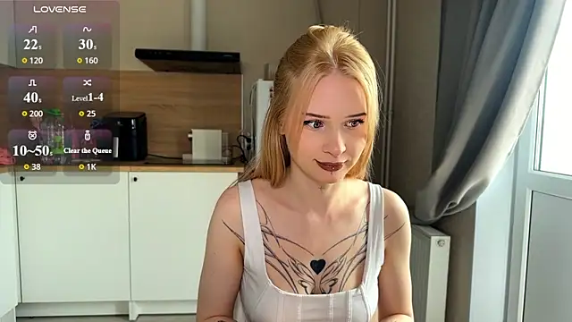 Snapshot of lisa_barbie chatting on 4, 5, 2026 lisa barbie online show from 4, 5, 2026