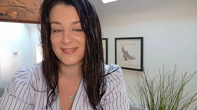 flatwhite0 online show from 27, 4, 2026