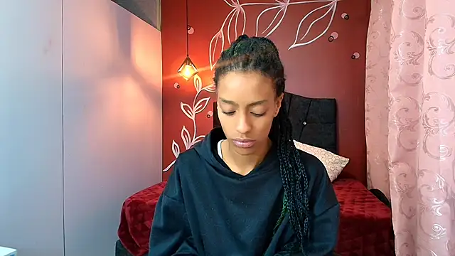 Zia Green online show from 7, 1, 2025