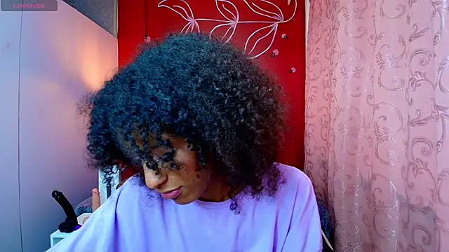 Zia Green online show from 11, 3, 2025