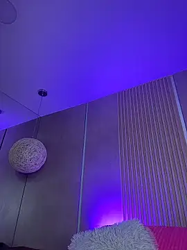 Snapshot of pamela_west chatting on 14, 12, 2025 pamela west online show from 14, 12, 2025