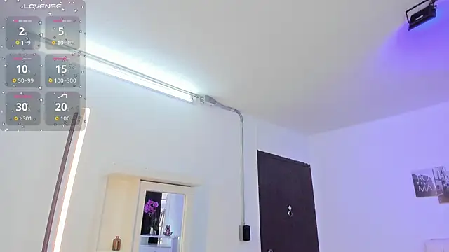 Amy Kiitty  online show from 17, 9, 2025