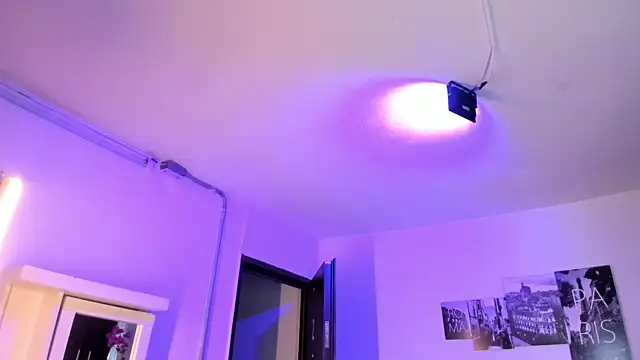 Amy Kiitty  online show from 5, 11, 2025