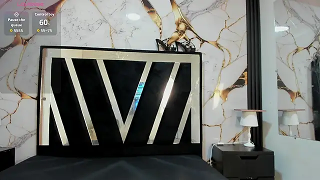 KarinaSimonz online show from 17, 12, 2025