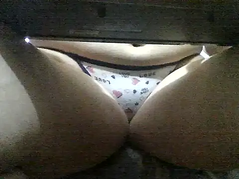 straichathot 08 online show from 4, 2, 2026