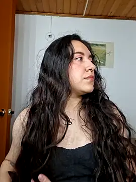 Emi chik online show from 15, 5, 2026