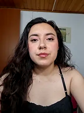Emi chik online show from 29, 5, 2026