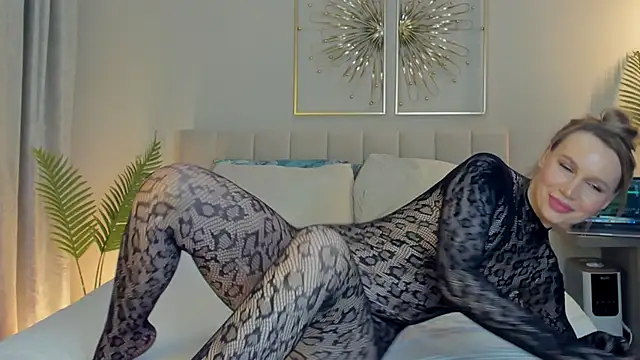    Cindy    online show from 12, 1, 2025