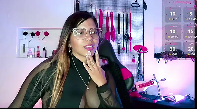 Megaan Greey online show from 26, 1, 2025