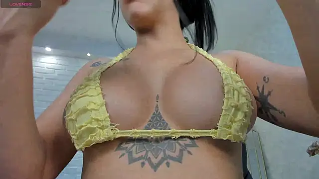 KatieNolan 1 online show from 15, 12, 2025