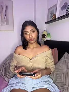 Isabella fasilier online show from 20, 1, 2025