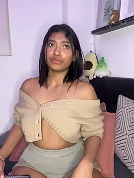 Isabella fasilier online show from 25, 1, 2025