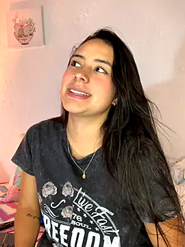 Snapshot of GabyButtler1 chatting on 18, 9, 2025 GabyButtler1 online show from 18, 9, 2025