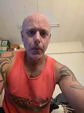 luv2masterb8247 online show from 24, 12, 2024