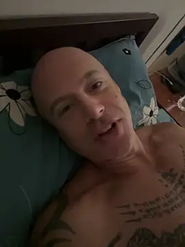 luv2masterb8247 online show from 31, 1, 2025