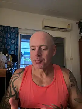 luv2masterb8247 online show from 3, 2, 2025