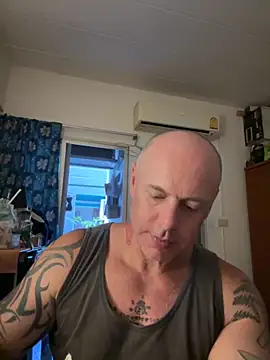 luv2masterb8247 online show from 11, 2, 2025