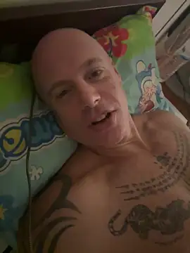 luv2masterb8247 online show from 17, 2, 2025