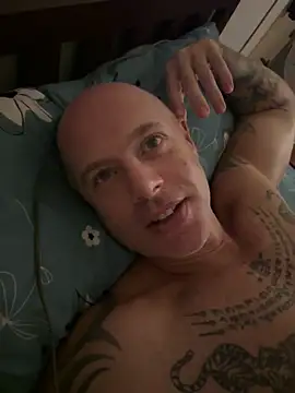 luv2masterb8247 online show from 21, 2, 2025