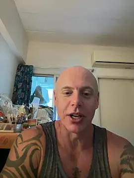 luv2masterb8247 online show from 17, 3, 2025