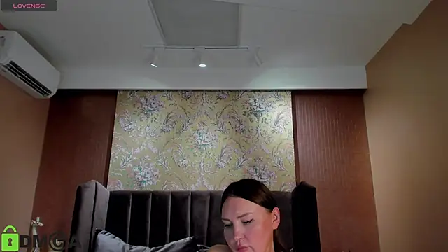 Snapshot of EmmaSparky chatting on 31, 1, 2025 EmmaSparky online show from 31, 1, 2025