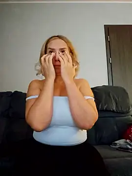 MariaRichi  online show from 9, 1, 2026