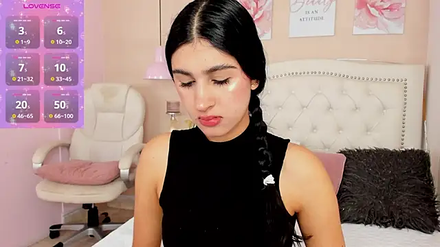 Snapshot of Ashley_Evans18 chatting on 1, 3, 2025 Ashley Evans18 online show from 1, 3, 2025
