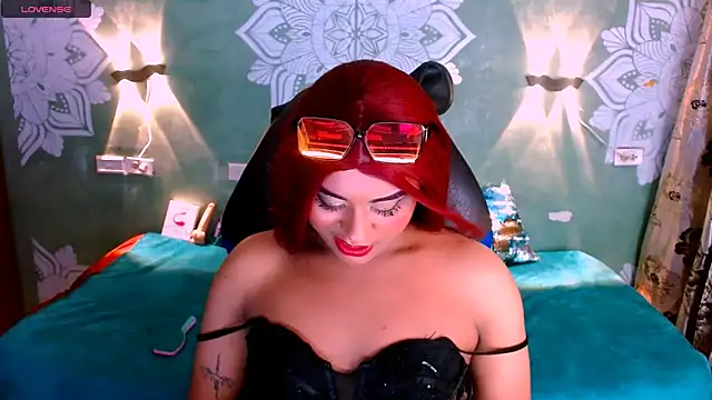 Snapshot of Emili_Roux chatting on 27, 2, 2025 Emili Roux online show from 27, 2, 2025