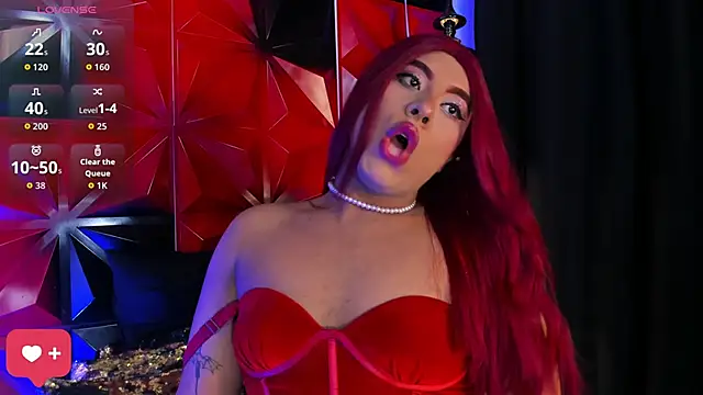 Snapshot of Emili_Roux chatting on 7, 10, 2025 Emili Roux online show from 7, 10, 2025