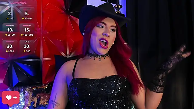 Snapshot of Emili_Roux chatting on 9, 10, 2025 Emili Roux online show from 9, 10, 2025