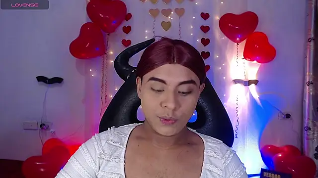 Snapshot of Emili_Roux chatting on 12, 2, 2026 Emili Roux online show from 12, 2, 2026