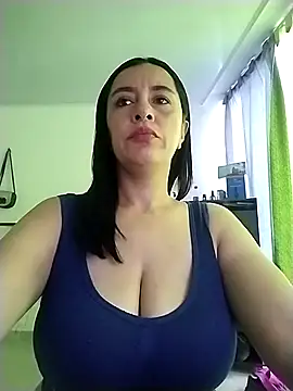 Snapshot of hailey85 chatting on 18, 4, 2026 hailey85 online show from 18, 4, 2026