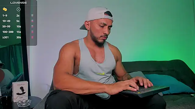 Snapshot of maximusclark1 chatting on 25, 2, 2025 maximusclark1 online show from 25, 2, 2025