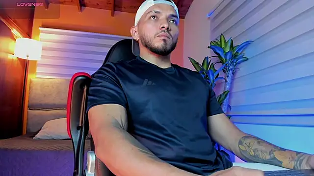 Snapshot of maximusclark1 chatting on 4, 3, 2026 maximusclark1 online show from 4, 3, 2026