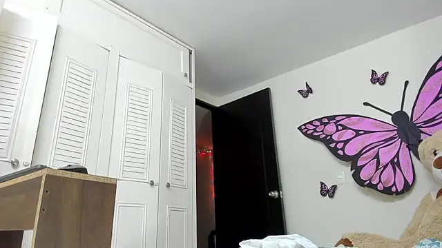 Snapshot of sweet_amalia4 chatting on 30, 11, 2025 sweet amalia4 online show from 30, 11, 2025