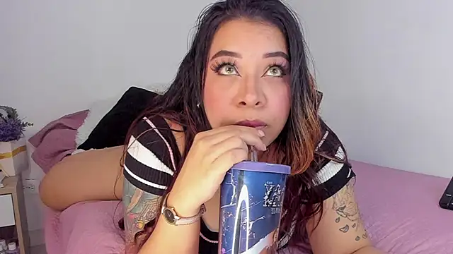 Snapshot of C_rose97 chatting on 28, 9, 2025 C rose97 online show from 28, 9, 2025