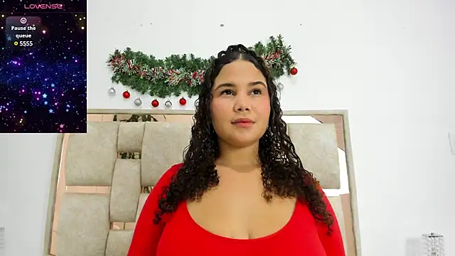 zoee lovv online show from 7, 12, 2024