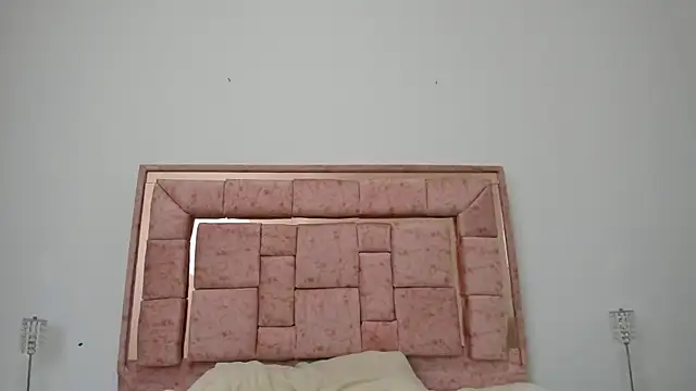 zoee lovv online show from 11, 12, 2024