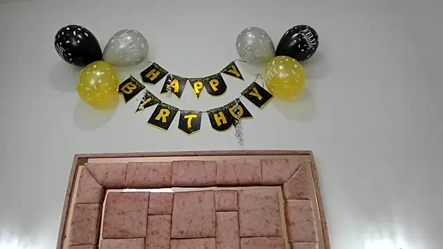 zoee lovv online show from 21, 12, 2024